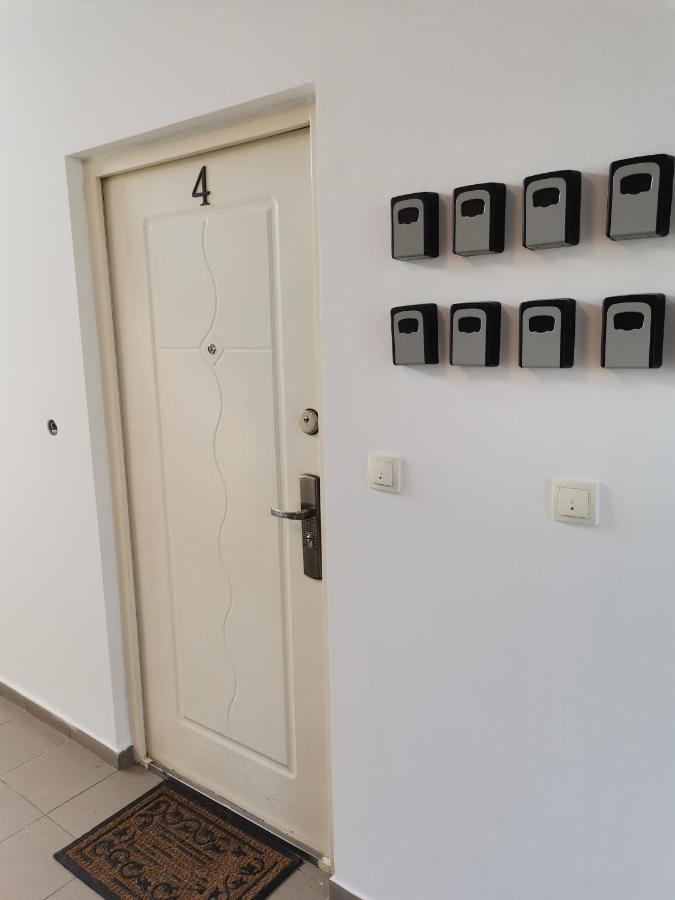 Airport Apartments Beograd Eksteriør billede