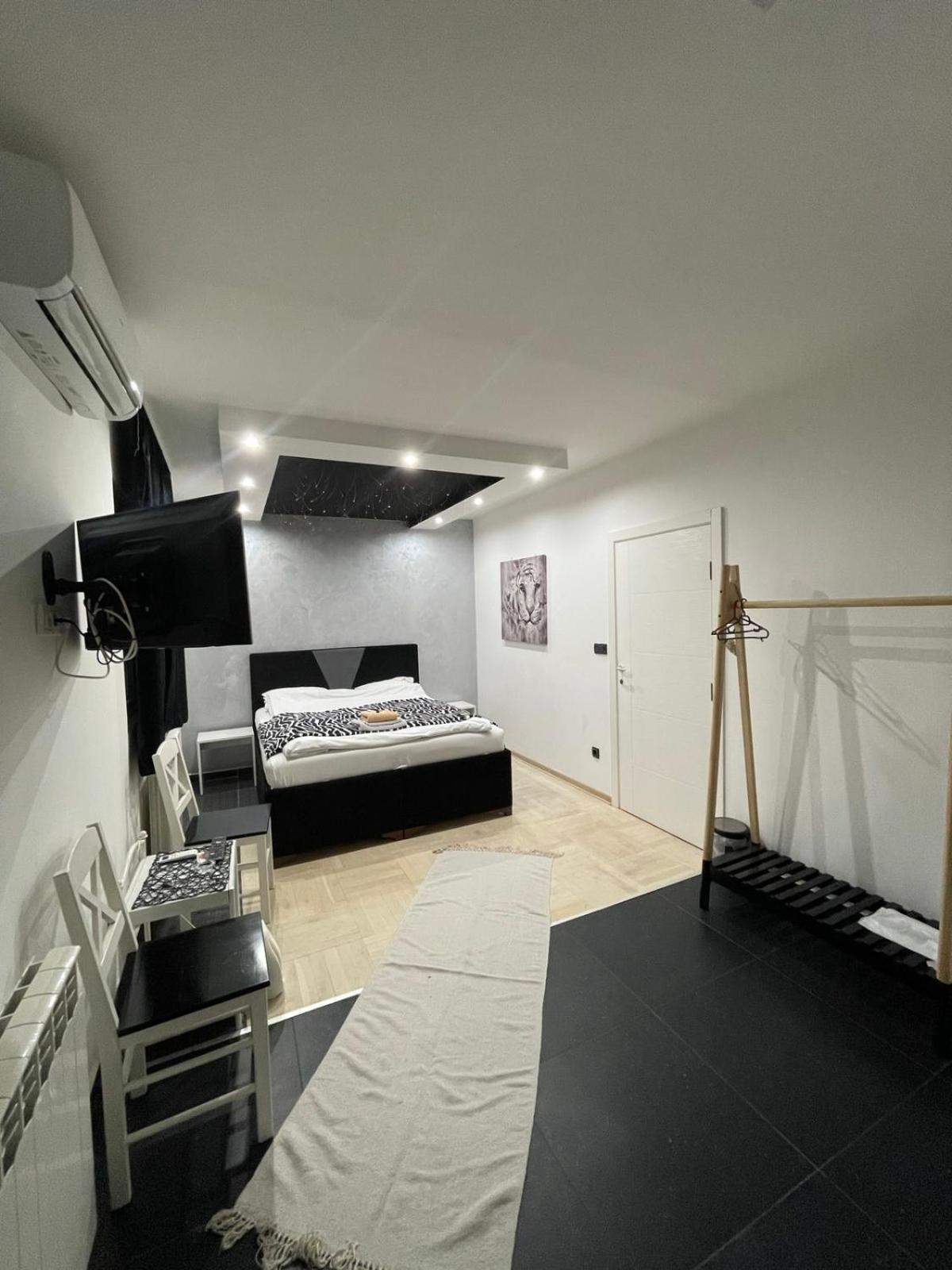 Airport Apartments Beograd Værelse billede