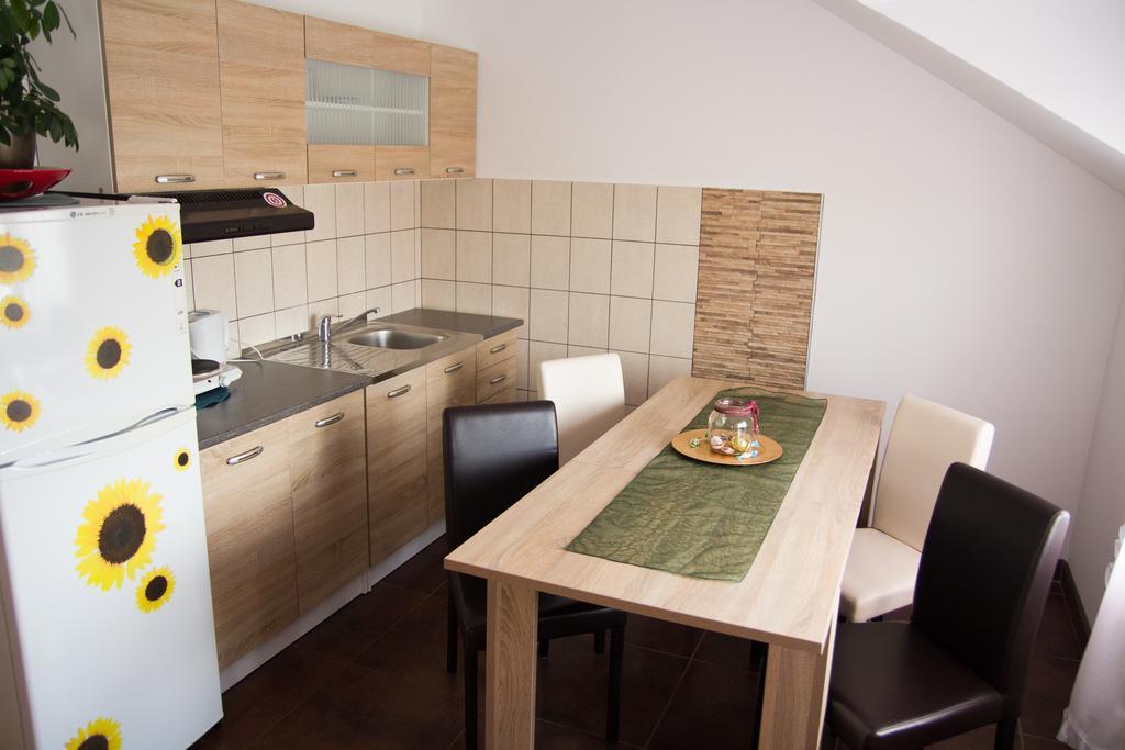 Airport Apartments Beograd Eksteriør billede