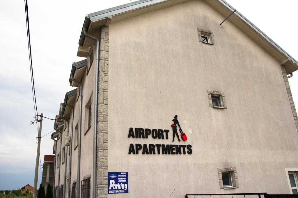 Airport Apartments Beograd Eksteriør billede