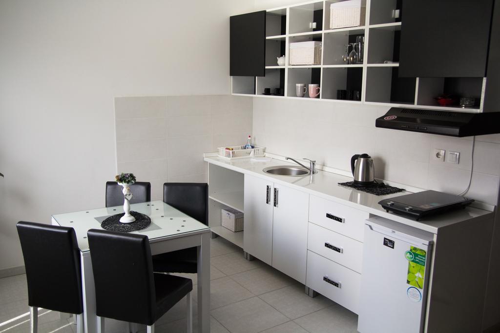 Airport Apartments Beograd Eksteriør billede