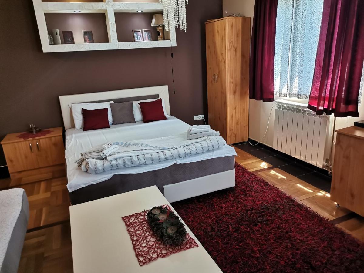 Airport Apartments Beograd Eksteriør billede