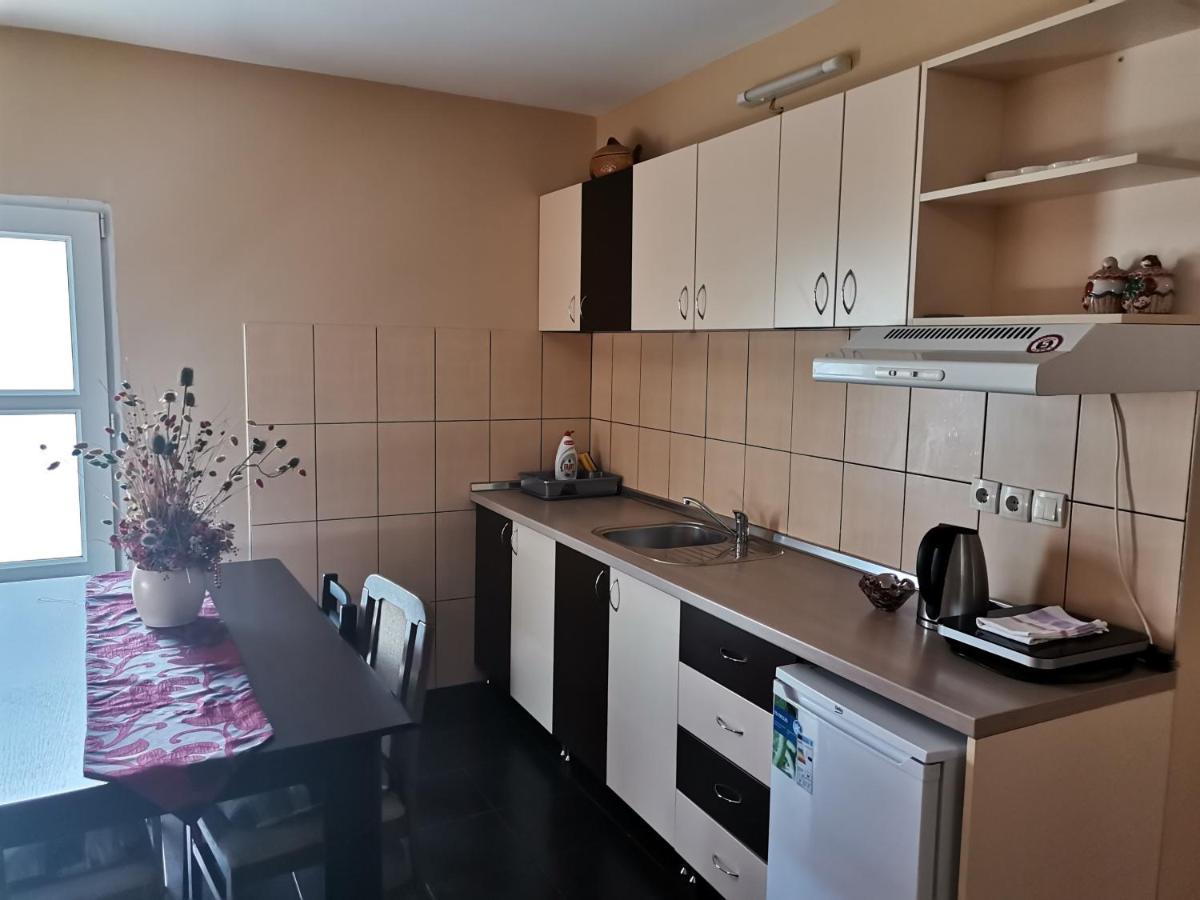 Airport Apartments Beograd Eksteriør billede
